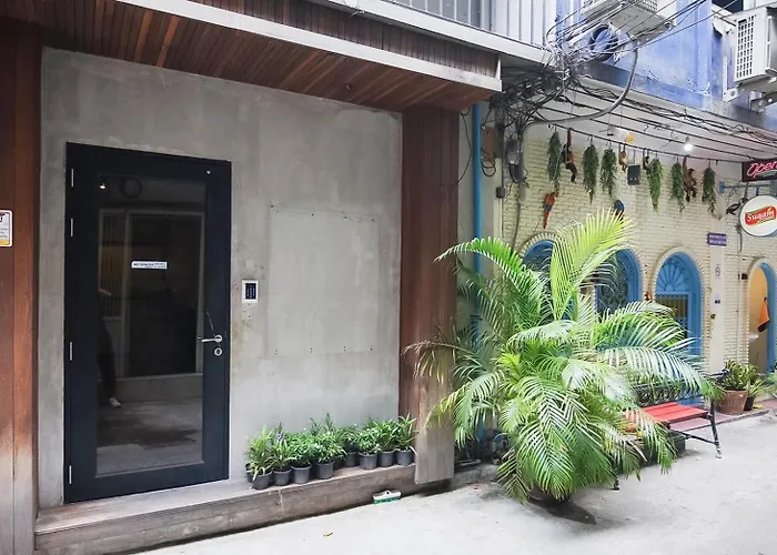 Go Silom Bts Surasak สถานีสุรศักดิ์ Apartment